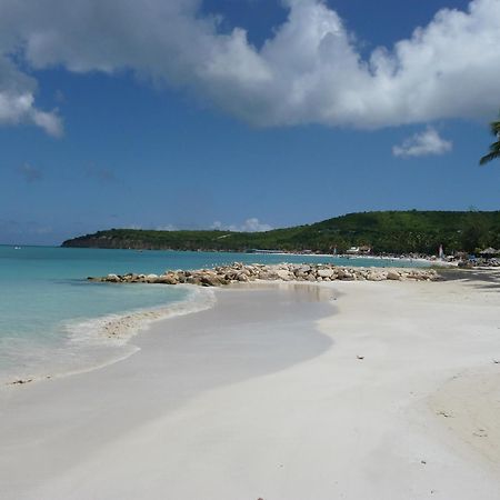 Buccaneer Beach Club Dickenson Bay Bagian luar foto