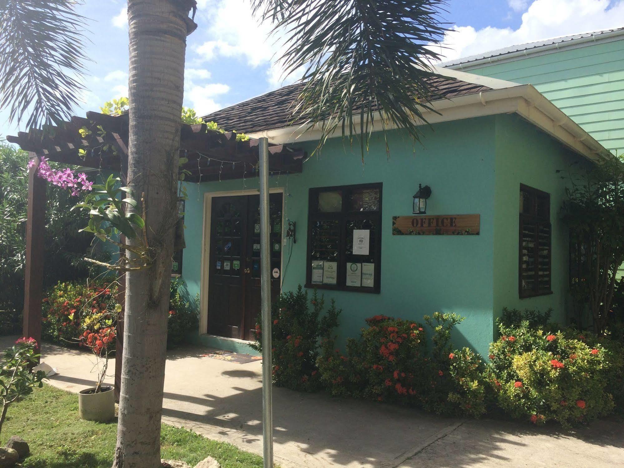 Buccaneer Beach Club Dickenson Bay Bagian luar foto